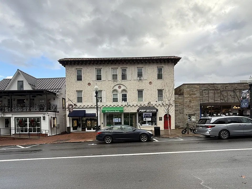 212 E College Ave