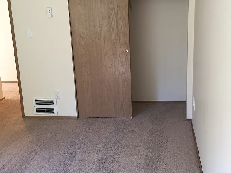 Meridian Place — Photo 17