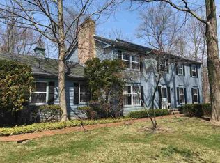 5414 Blackthorn Dr, Rockford, IL 61107