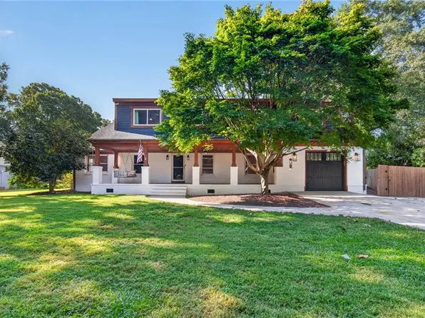 1013 Chumley Rd, Virginia Beach, VA 23451