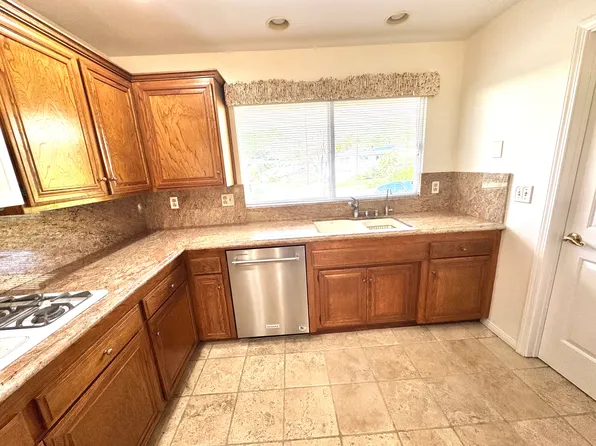 246 Grandridge Ct, Ventura, CA 93003