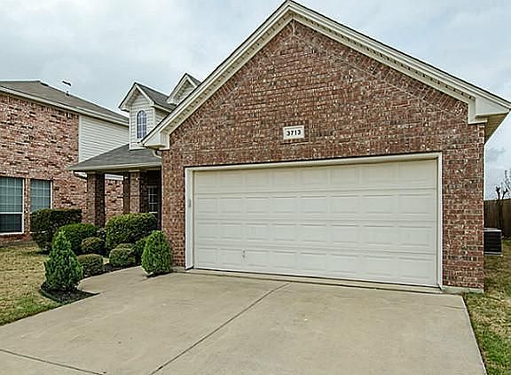 2nd image of 3713 Summersville Ln