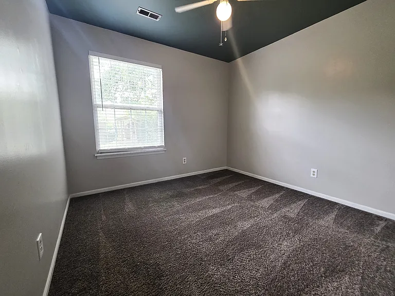 324 Palomino Ln — Photo 16