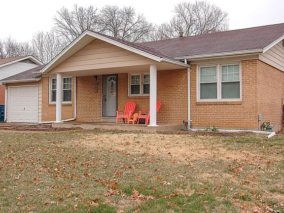 3rd image of 9630 Hale Dr