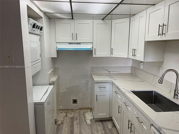 3rd image of 10000 NW 80th Ct APT 2459