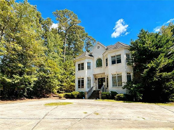 3rd image of 3930 Demooney Rd