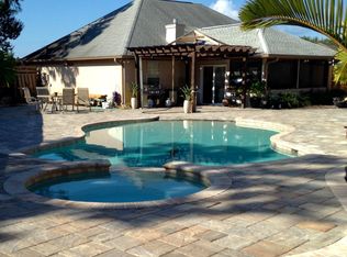 305 Aralia Cir, Panama City Beach, FL 32408