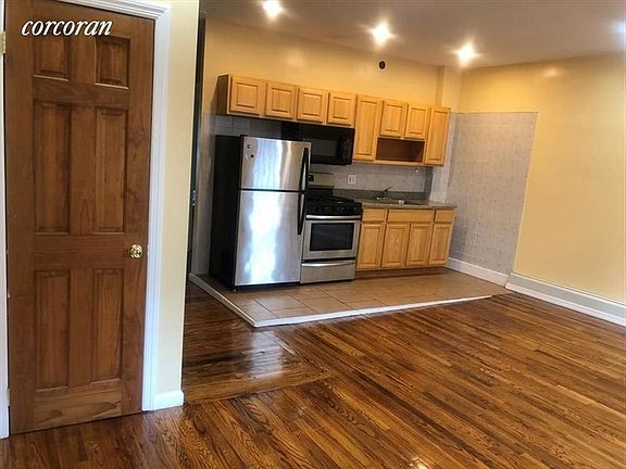 2nd image of 16 Herkimer Ct #2