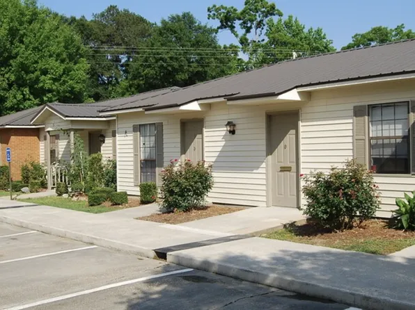 9 Camellia Village Dr #9-A-03, Brantley, AL 36009