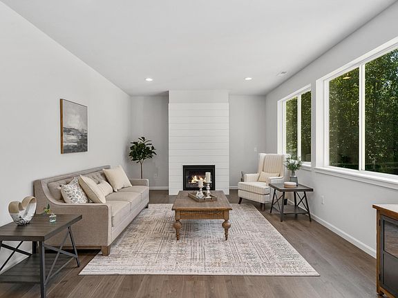 5th image of 8502 143rd St E