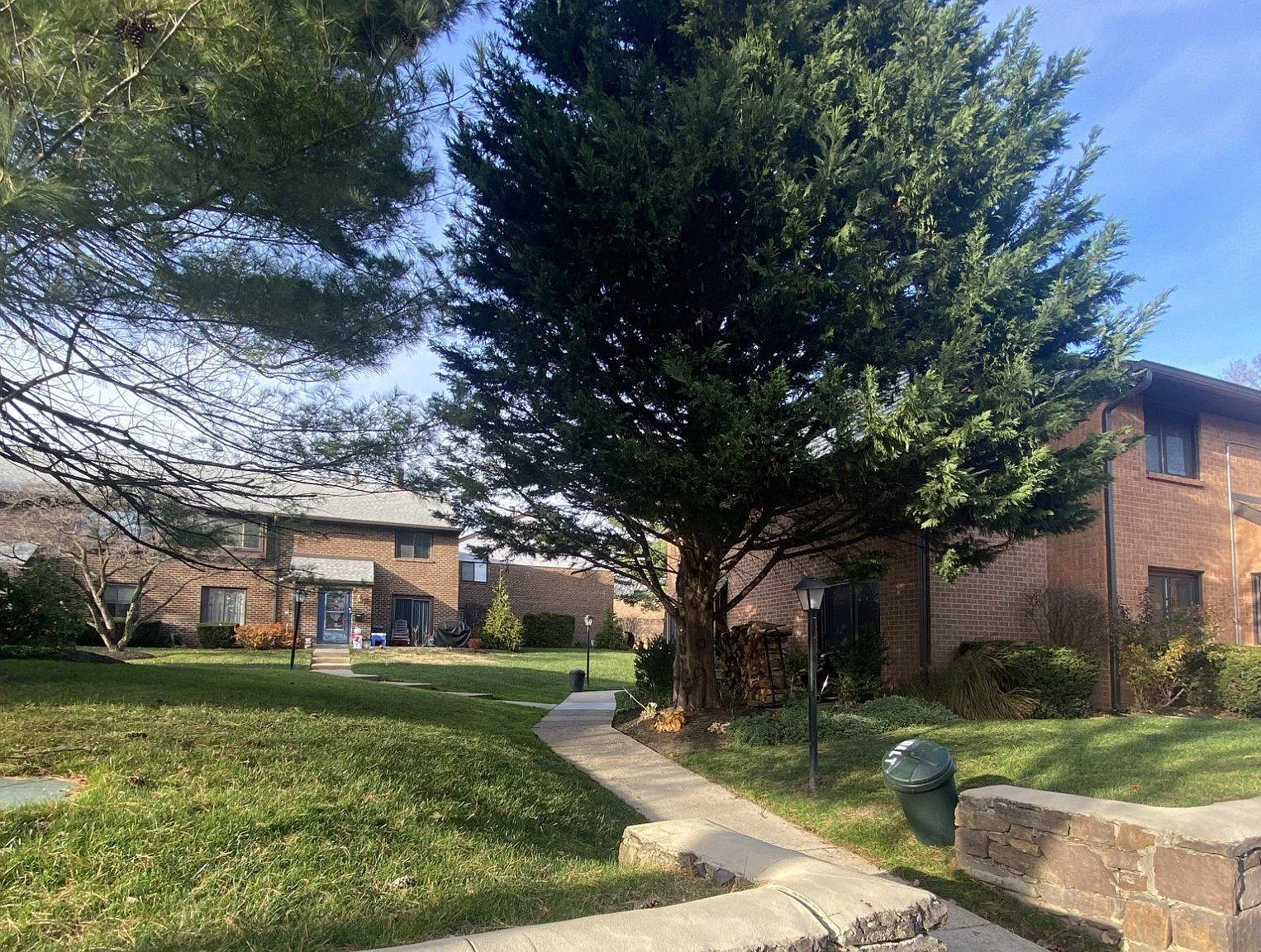 2 bed, 2.5 bath, 1152 sqft, $2,950 — Photo 3