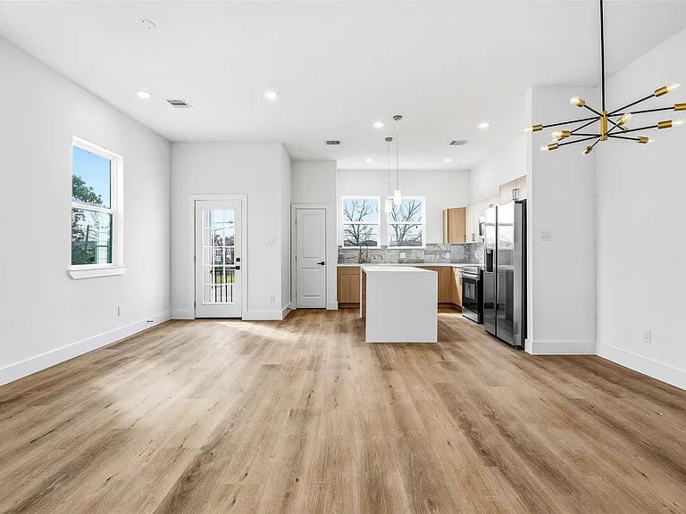4209 Allston St #A — Photo 8