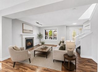 1921 119a St SW, Edmonton, AB T6W 0E2
