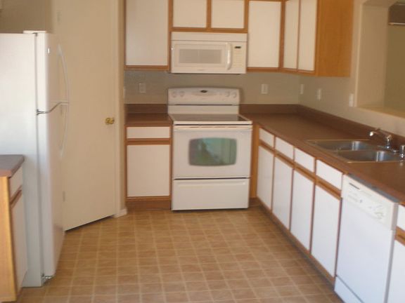 4th image of 12322 W Corrine Dr