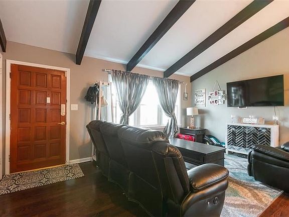 3rd image of 7402 Edgewood Blvd