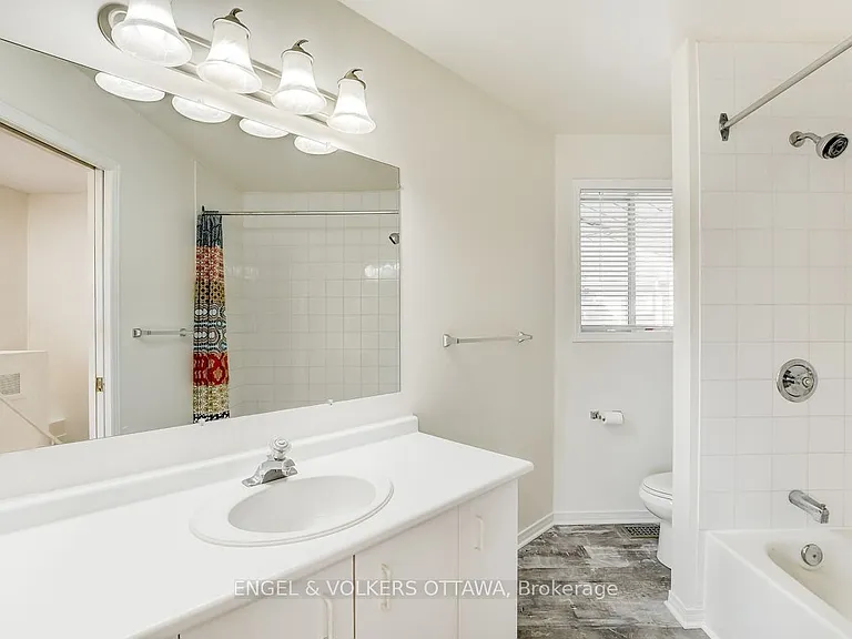 158 Rochester St W — Photo 23