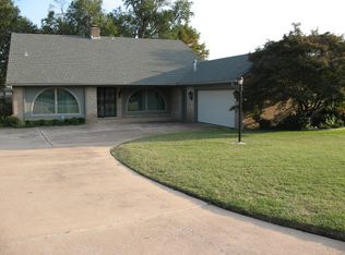 8305 Shadowood Ave, Broken Arrow, OK 74011