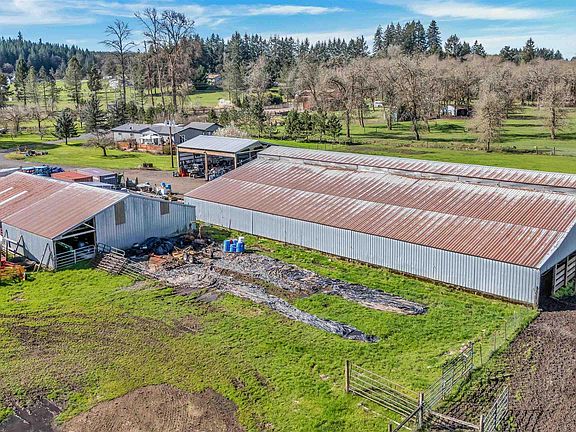 4th image of 35377 Ede Rd