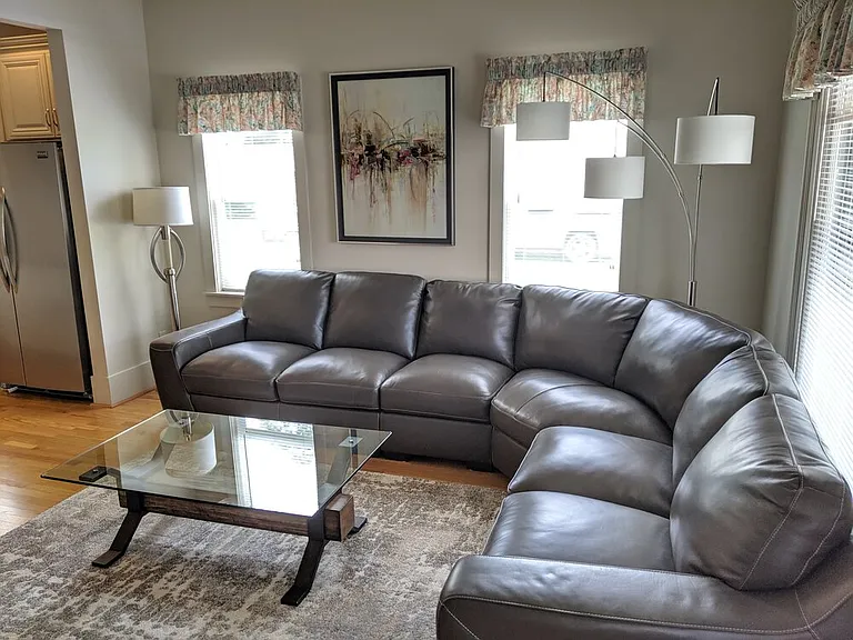 23-25 Maple Ave #2 — Photo 4