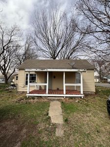 725 Mc Natt Avenue, Aurora, MO, 65605
