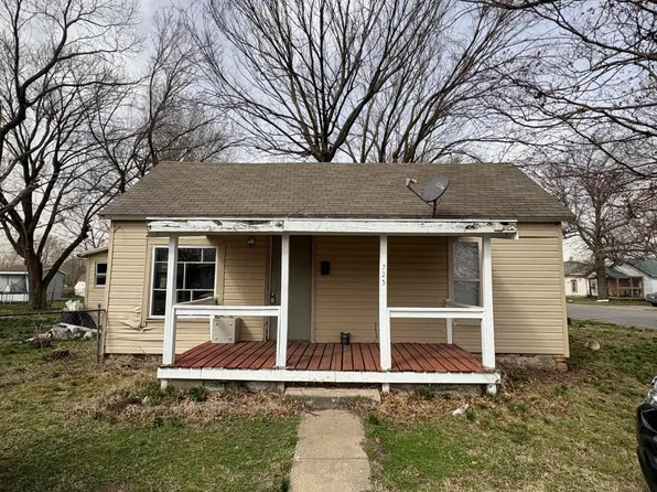 725 Mc Natt Avenue, Aurora, MO 65605
