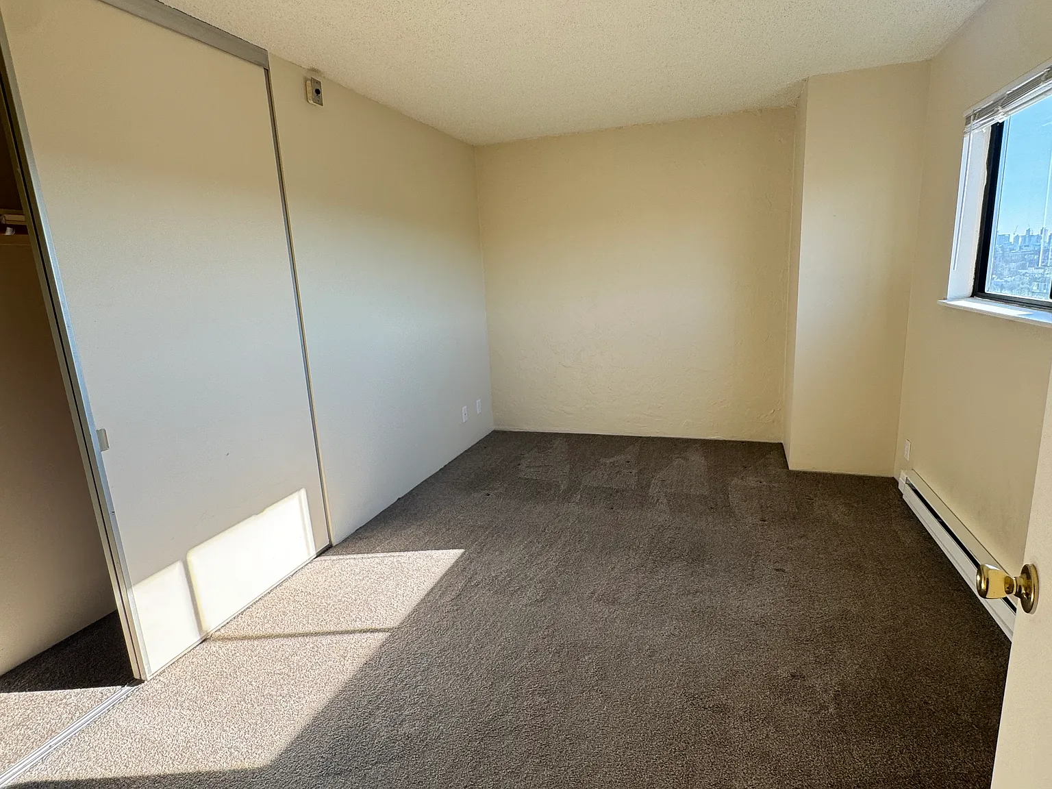 2 bed, 740 sqft, $1,750 — Photo 3