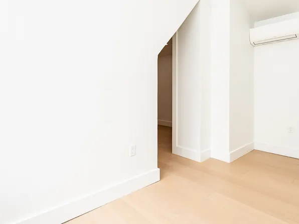 107 South 6th Street image 7 of 19