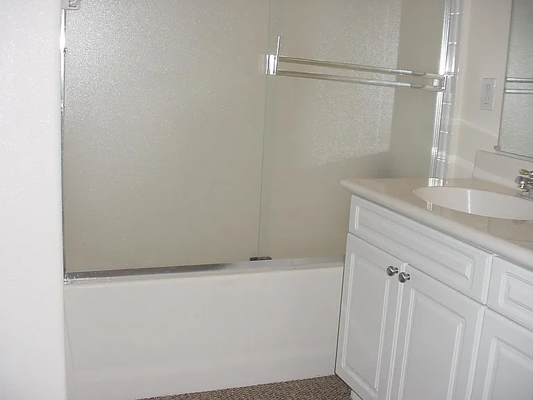 820 Towne Dr — Photo 9