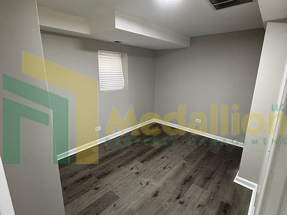 4th image of 5515 W Hirsch St #454590135