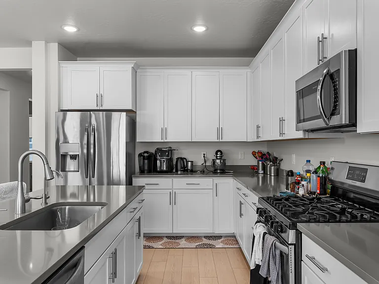 972 W Lucky Clover Dr — Photo 11