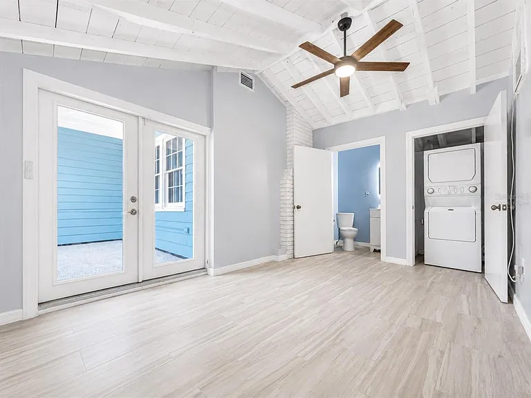 3209 Avenue A W — Photo 17