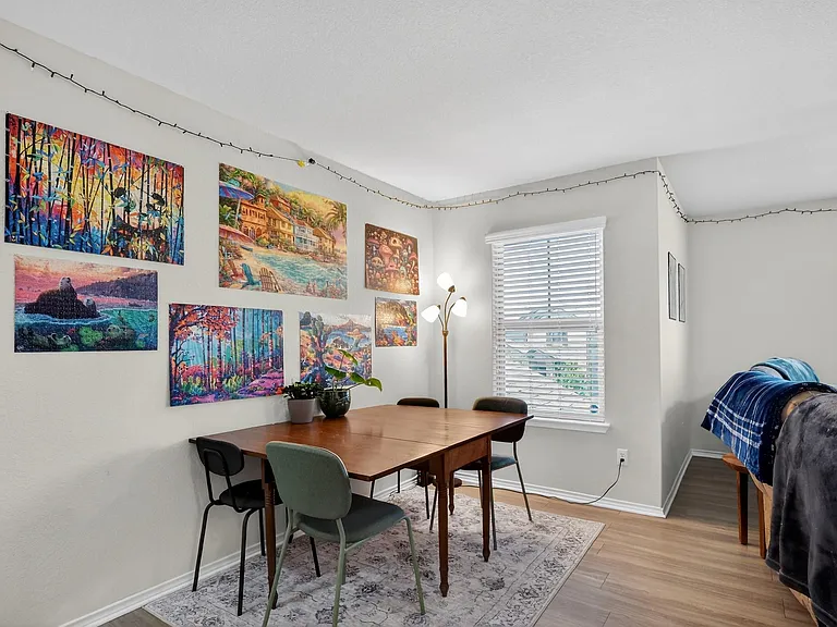 521 Staton St — Photo 15