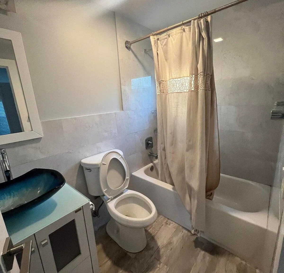 1 bed, 1.0 bath, 560 sqft, $1,650 — Photo 4