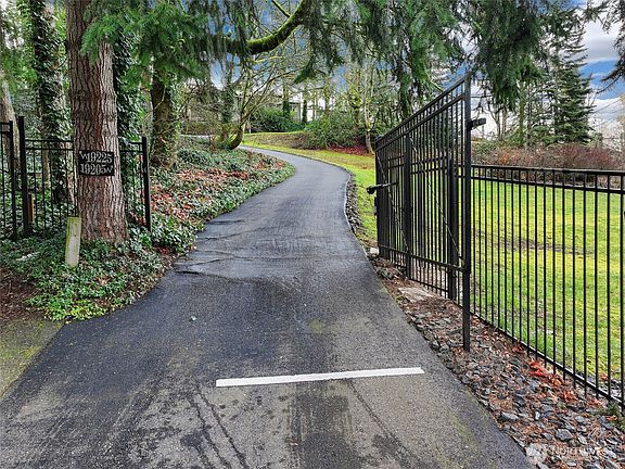 2nd image of 19205 124th Avenue SE