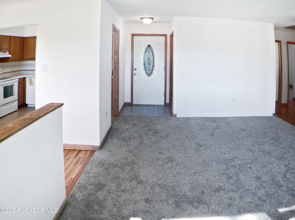 112 E Johnson Ave, Ashland, MO 65010