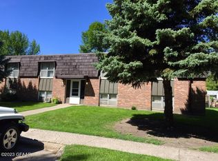 715 E 4th St, Grafton, ND 58237