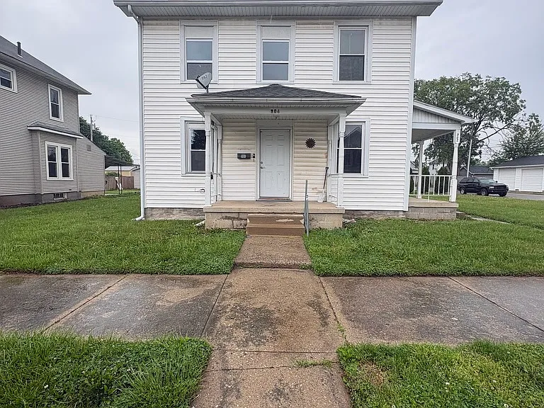 904 Park Ave — Photo 1