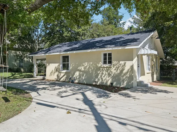 608 W High St, Terrell, TX 75160