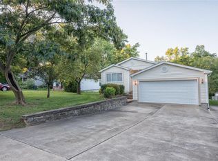 115 Franke Ave, Maryland Heights, MO 63043