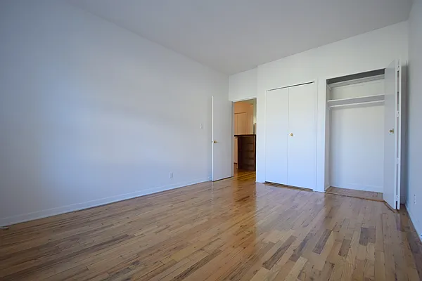 Rented by Cayenne Realty Group | media 12