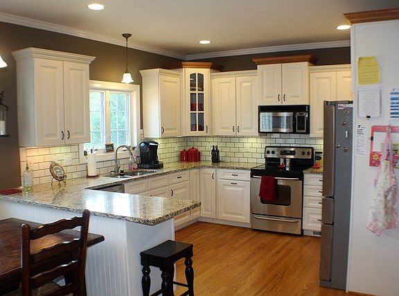 3rd image of 1112 Heathwood West Dr