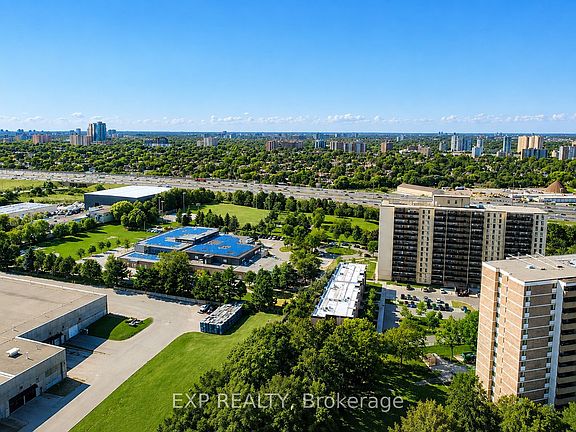 3rd image of 100 Dundalk Dr #507