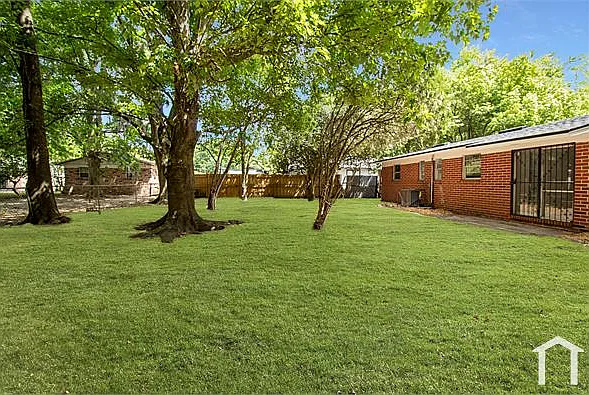 3824 Springrove St — Photo 14