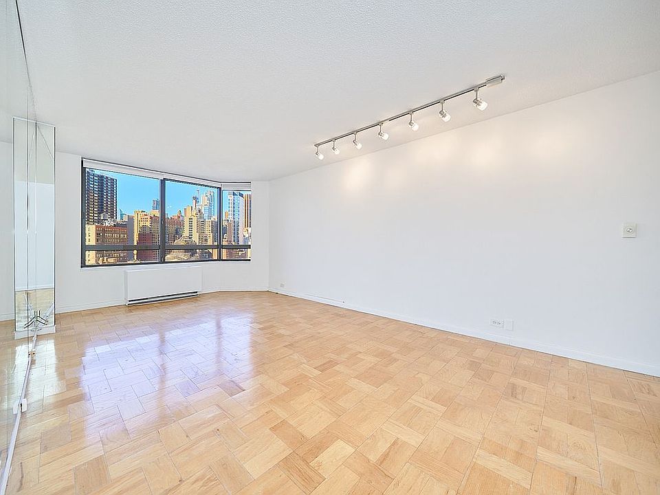1st image of 630 1st Ave APT 14J