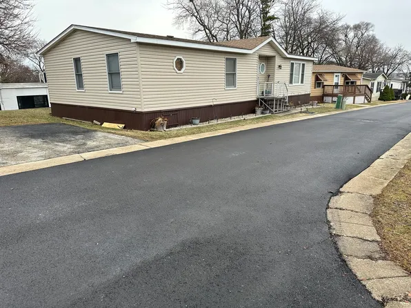 6801 S La Grange Rd Unit 155, Hodgkins, IL 60525