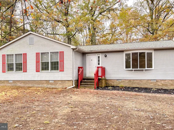19425 Point Lookout Rd, Lexington Park, MD 20653