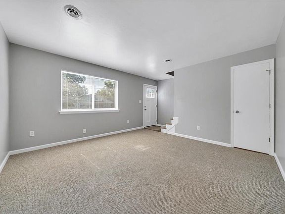 3rd image of 3433 Garden City Blvd SE