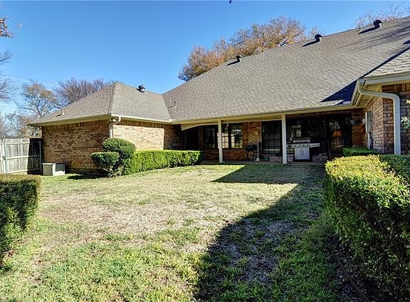 3rd image of 6717 Water Mill Dr