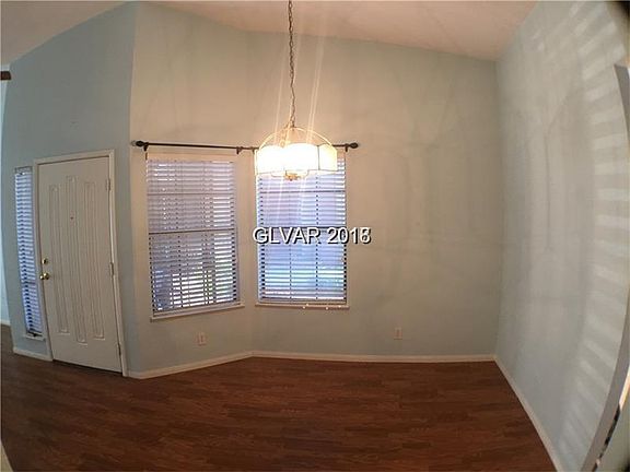 5th image of 2433 Pickwick Dr #24