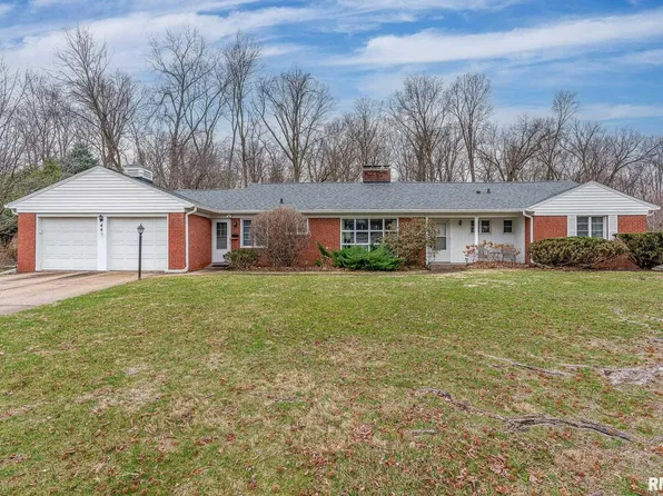 44 Woodley Rd, Rock Island, IL 61201